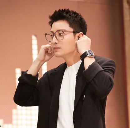 张若昀吃瓜表情