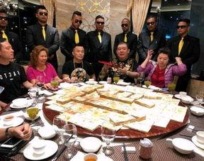 吃瓜群众围观吃瓜视频