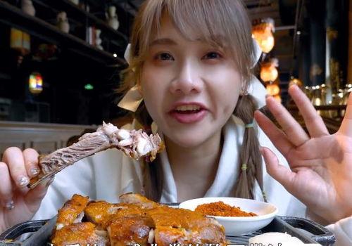 老挝吃瓜君直播