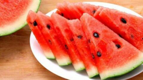 吃瓜动作获取方法视频,轻松解锁夏日清凉新姿势