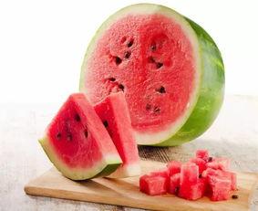 梦到偷瓜还吃,偷瓜奇缘，揭秘梦中偷吃瓜的奥秘